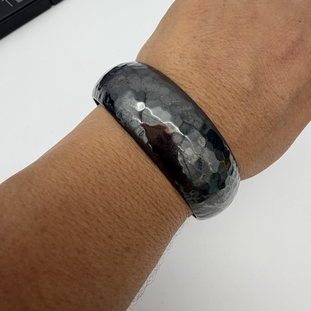 Y2K 90s Vintage Hammered Gunmetal Gray Black Metal Bangle Bracelet Signed